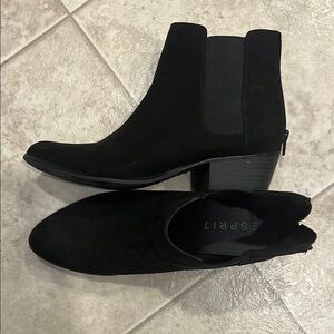 Esprit Black Ankle Booties with Elastic Panels